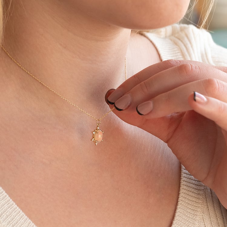 Anhänger mit ovalem Opal und Diamanten Sole 135650