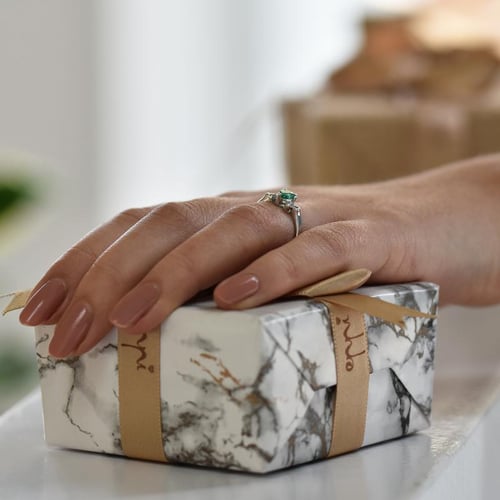Goldring mit Smaragd und Diamanten Kyson