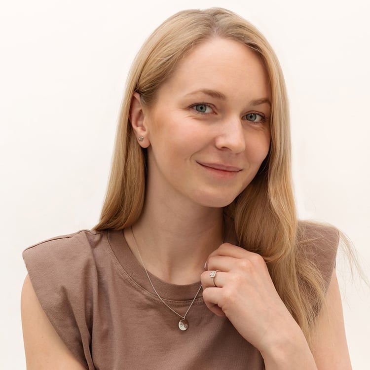 Silberner Anhänger mit Pfoten und Gravur Darcey 98666