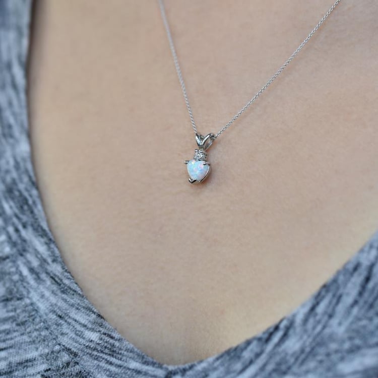 Halskette mit Opal 27239