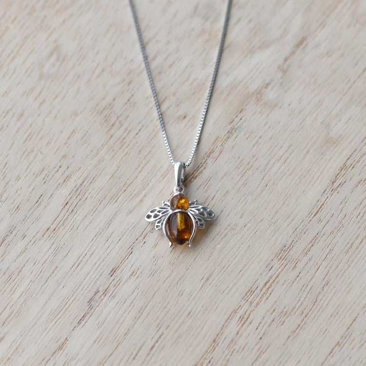 Bernstein Biene als Anhänger 52124