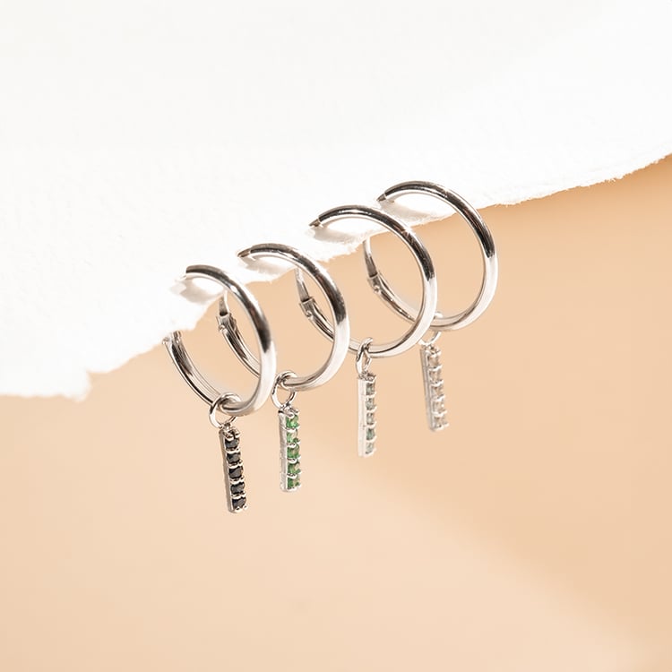 Goldene Hängeohrringe mit blauen Topasen Elaine 138329