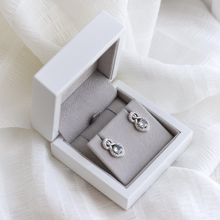 Silberne Ohrringe 64308