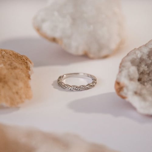 Geflochtener Eternity.Ring mit Lab Grown Diamanten Allan
