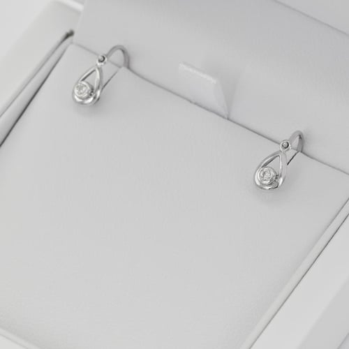 Goldene Kinderohrringe in Tropfenform mit Lab Grown Diamanten Cinderella