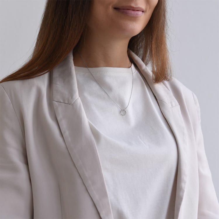 Silberner Anhänger im Karmastil mit Diamanten Heidi 70064