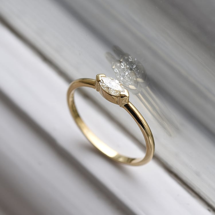Eleganter Ring mit Marquise-Diamanten Catrin 100300