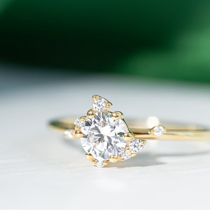 Cluster Verlobungsring mit Lab Grown Diamanten Kalia