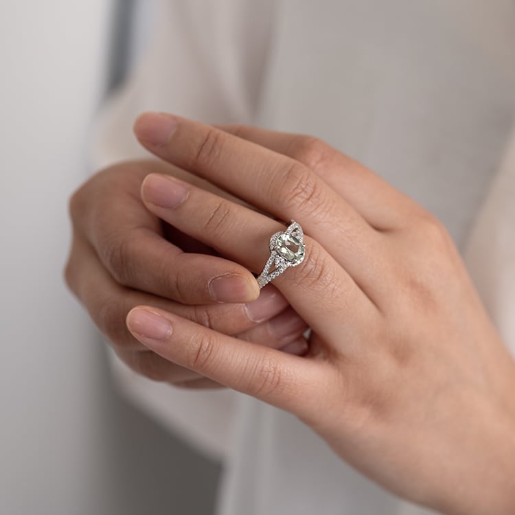 Silberne Ring mit grünem Amethyst Huim 120707