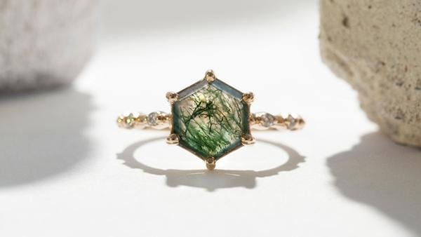 Moosachat, der grüne Traumstein