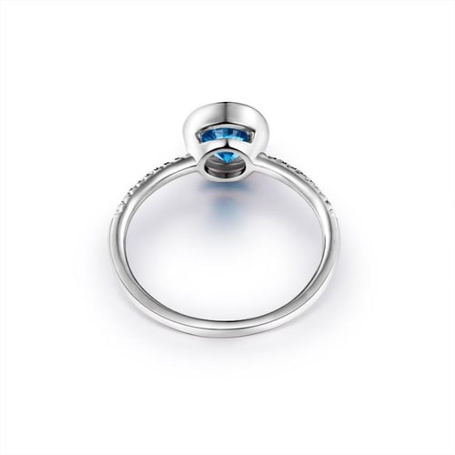 Himmlischer Topas im Goldring mit Diamanten Nyusha