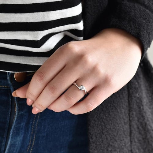 Verlobungsring mit Diamant Girija