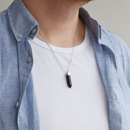 Silberner Anhänger mit schwarzem Onyx Amulius