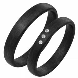 Eheringe aus Carbon mit Diamant Jennie