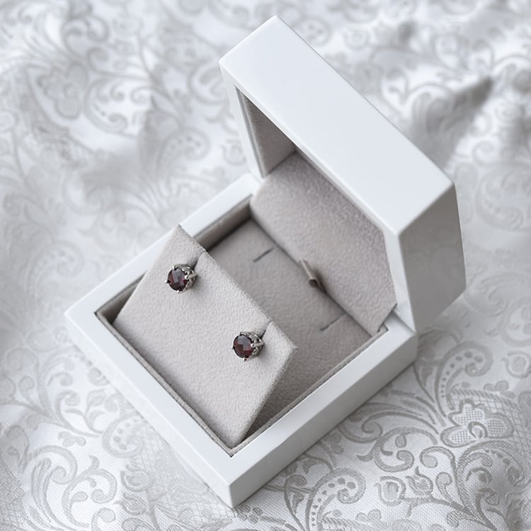 Silberohrringe mit Granaten Drary 68872