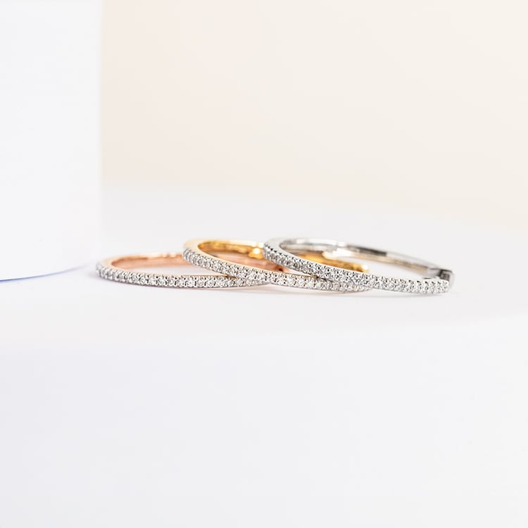 Goldene runde Ohrringe mit Diamanten Boone 142299