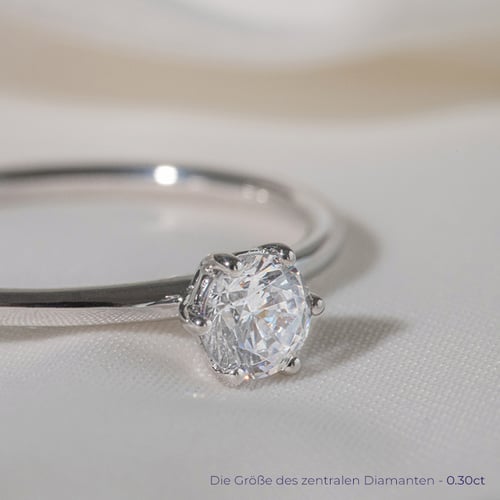Verlobungsring mit einem Diamanten Birdie