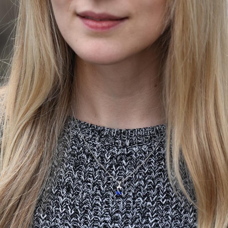 Saphir in Goldanhänger mit Diamanten Electrah 24470