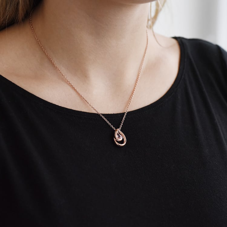 Vergoldeter Anhänger mit Simulierter Morganit-Tropfen Velvet 89864