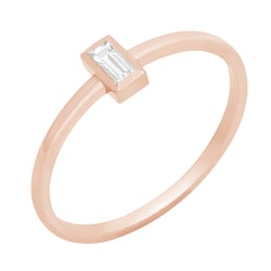 Minimalistischer Ring mit Moissanit in Baguette-Form Avice