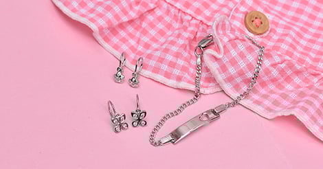 Wählen Sie Kinderschmuck aus