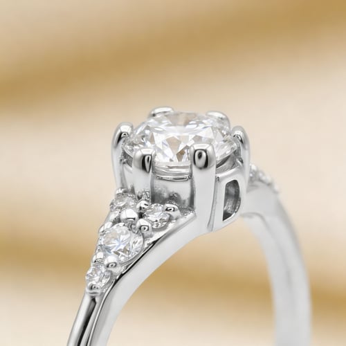 Verlobungsring mit Buchstaben und Lab Grown Diamanten Diana