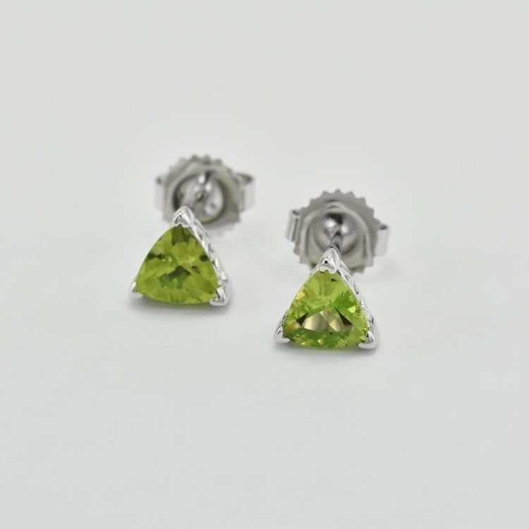 Trillion Olivine in silbernen Ohrringen Gilen 25768