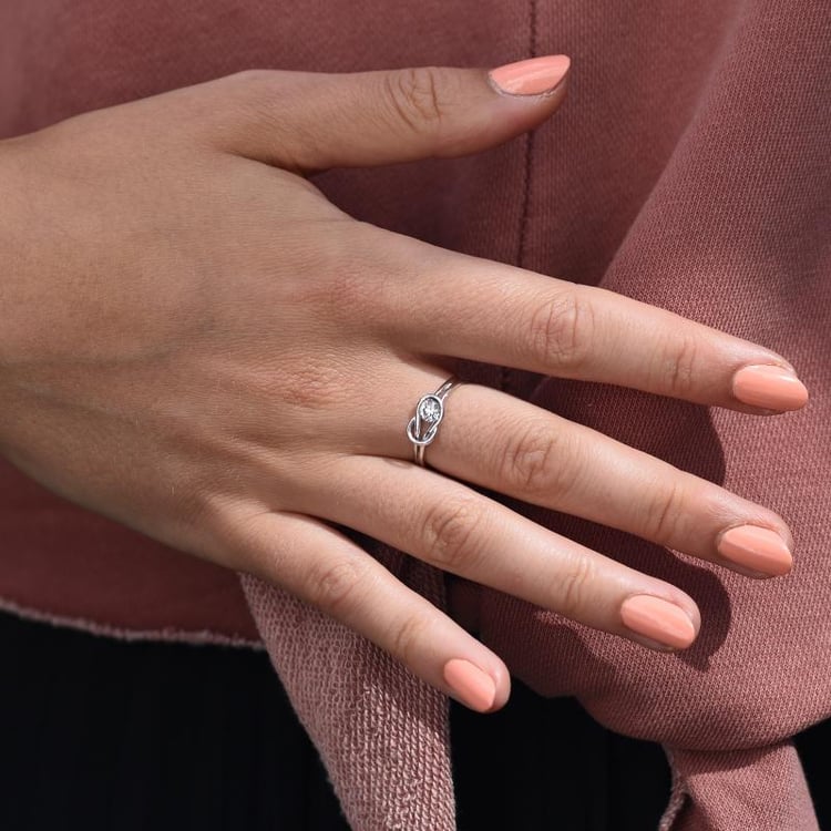 Modischer Verlobungsring mit Diamant Cereah 46842