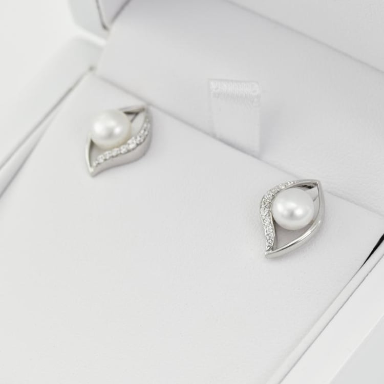 Perlen Silberohrringe mit Zirkonia in Eppi-Geschenkbox 18542