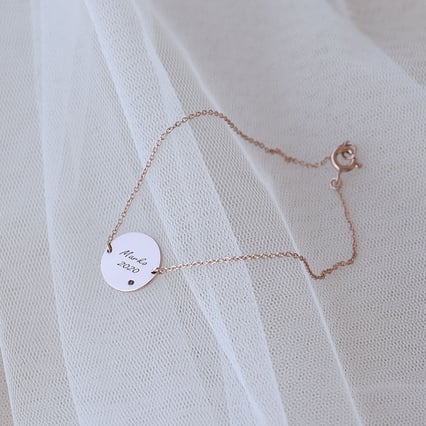 Goldenes Armband mit schwatzen Diamant Shalek