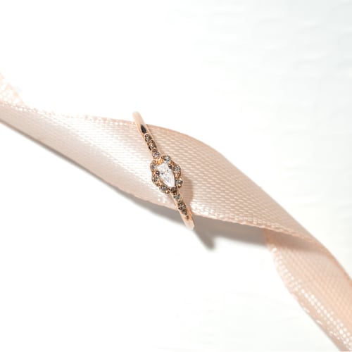 Ring mit Moissanit und Salt and Pepper Diamanten Kaylyn