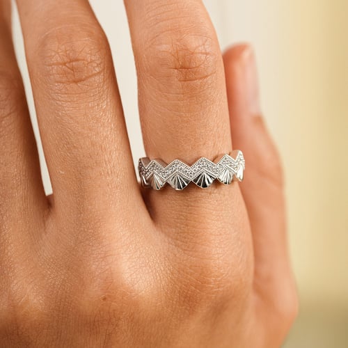 Moderner Goldring mit Lab Grown Diamanten Peder