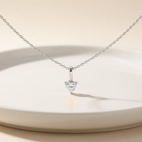 Romantischer Anhänger mit Lab Grown Diamant Daily