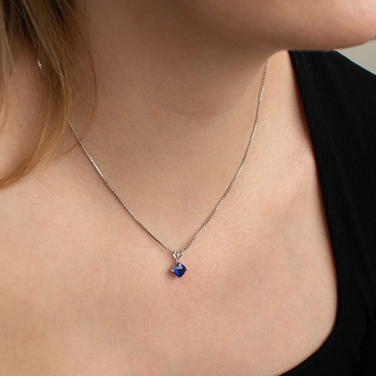 Goldanhänger mit Saphir in Kissenform Rafyna 135520