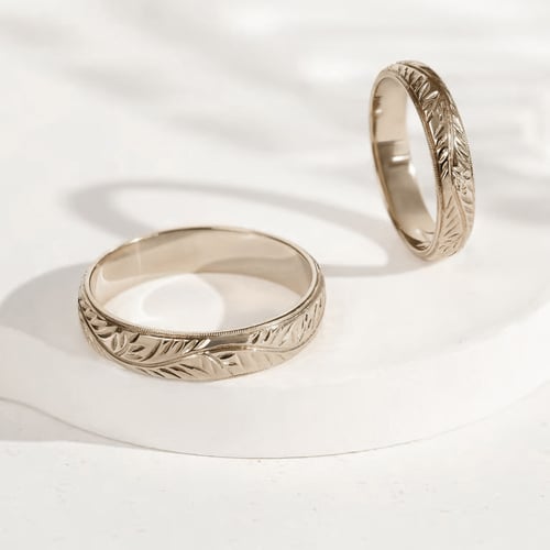 Eheringe aus Haselnussgold Matu