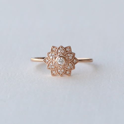 Goldring mit Diamantblume Adreanna