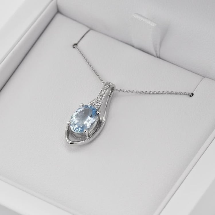 Goldkette mit Aquamarin 29397