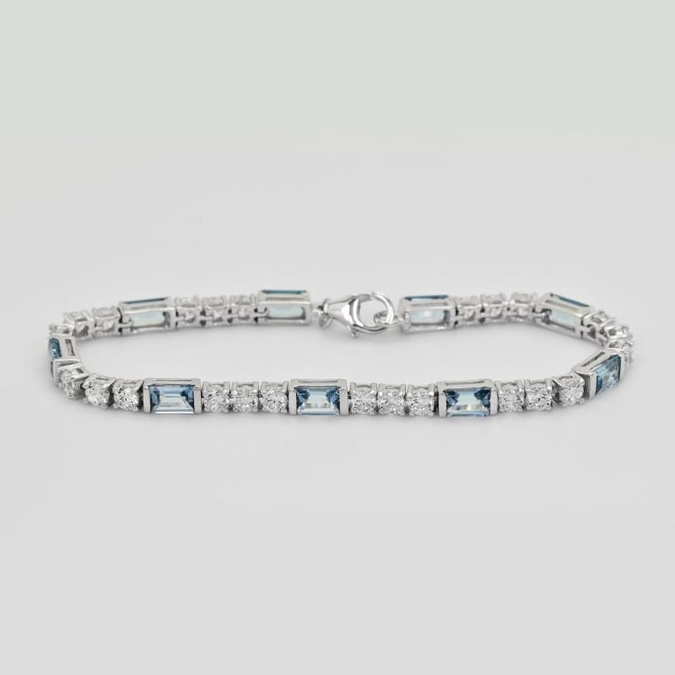 Strahlendes Silberarmband mit Baguette-Topas Macew 27065