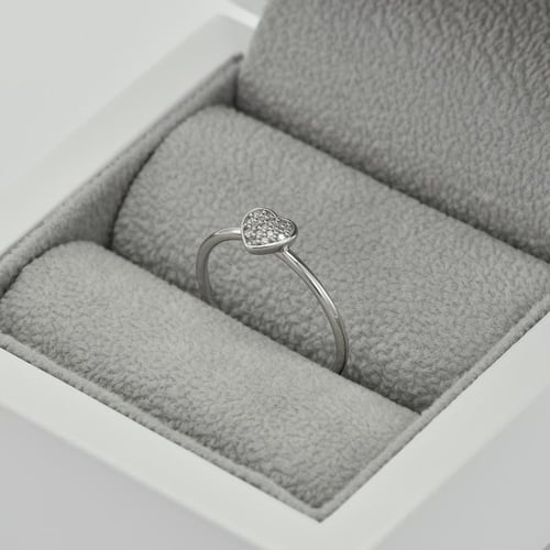 Silberner Ring mit einem Herzen voller Lab Grown Diamanten Ubline