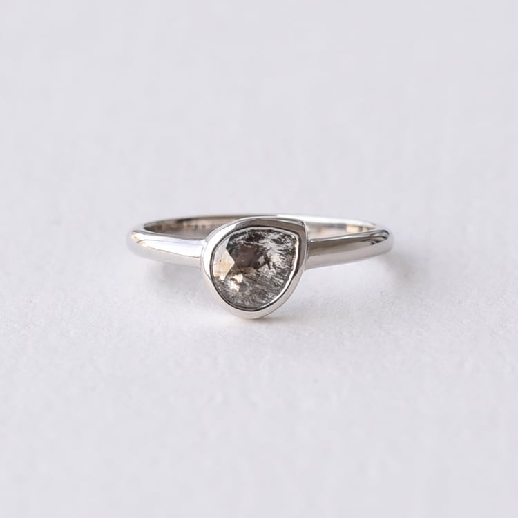 Ring mit Salt and Pepper Diamant Luna 75116