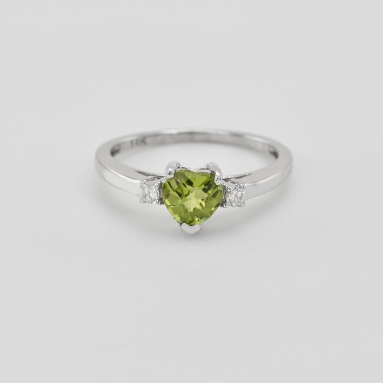 Goldring mit Olivin in Herzform und Diamanten Kira 30418