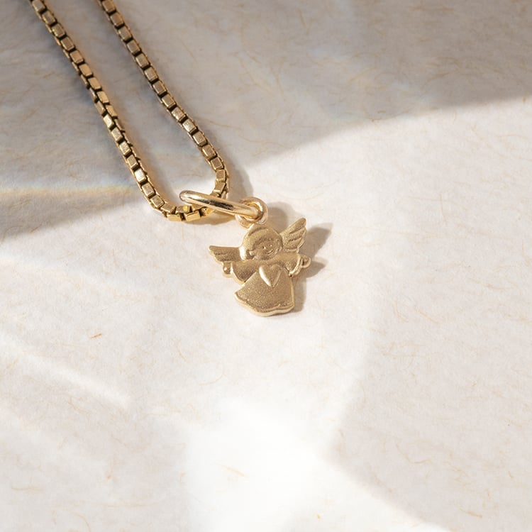 Goldener Anhänger mit Engel 140330