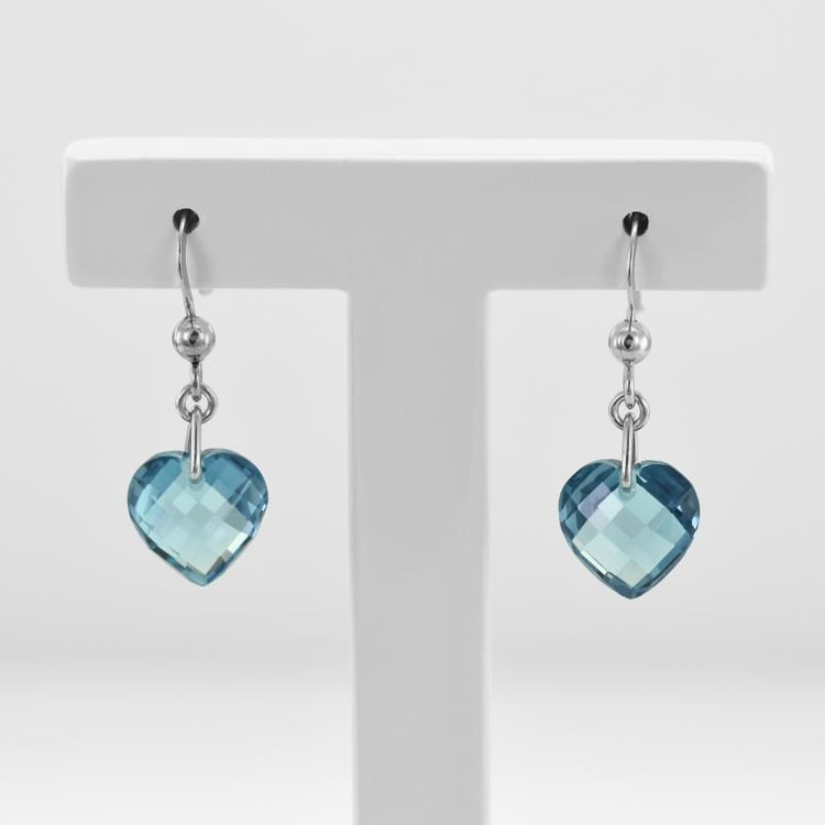 Ohrringe in Herzform mit Topasen 46325