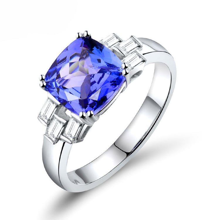 Tansanit im Goldring 18606