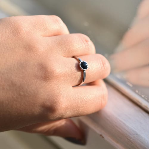 Goldring mit Sternsaphir Stowy