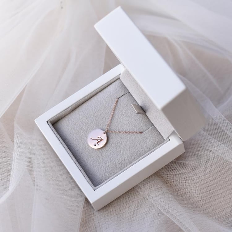 Anhänger aus Gold mit Gravur 52386