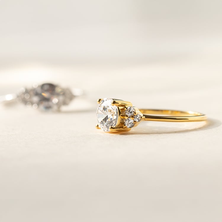 Verlobungsring aus Gelbgold mit Lab Grown Diamanten Agathe 157323