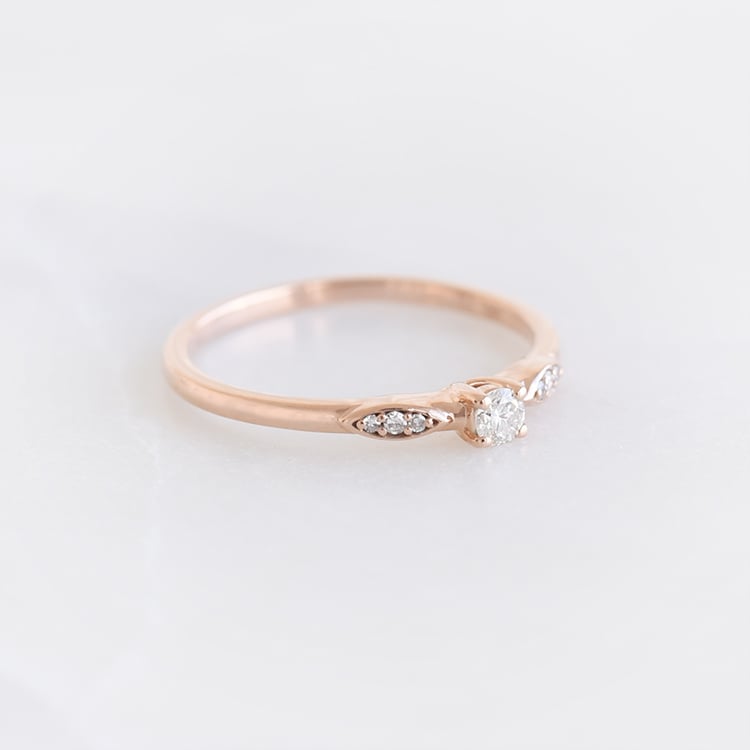 Ring mit seitlichen Lab Grown Diamanten Klemen 106812