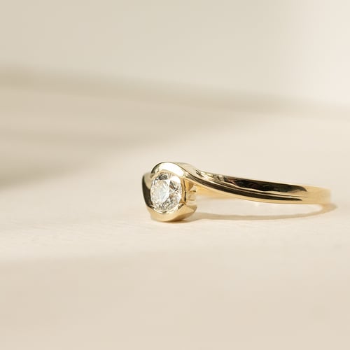 Verlobungsring mit Diamant Saffar