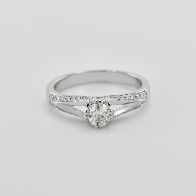 Ring voll von Diamanten 35291